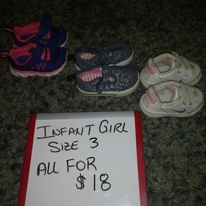 LOT OF LITTLE GIRL SHOES